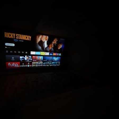 Brand New Cozy Modern Bungalow W/Hot Tub+Movieroom 7 Min From Uptown Charlotte Exterior foto