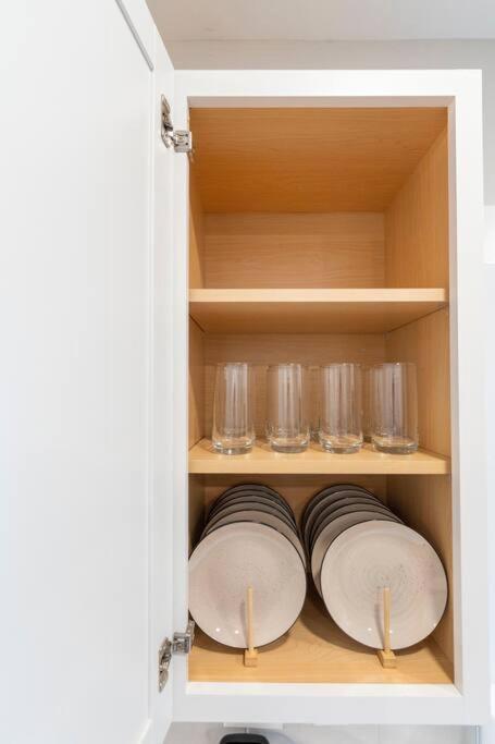 Brand New Cozy Modern Bungalow W/Hot Tub+Movieroom 7 Min From Uptown Charlotte Exterior foto